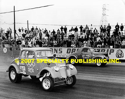 Lions Rare Photographic Memories drag racing photo - K.S. Pittman vs. Big John Mazmanian